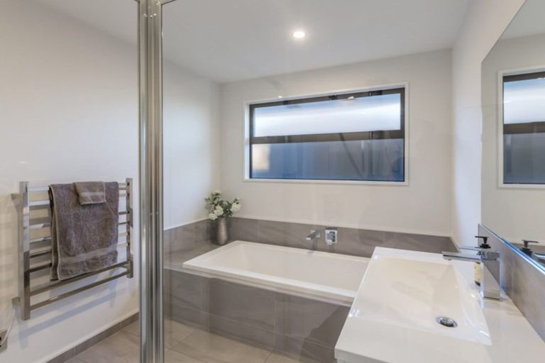 Photo of property in 41 Te Whenu Crescent, Marshland, Christchurch, 8083