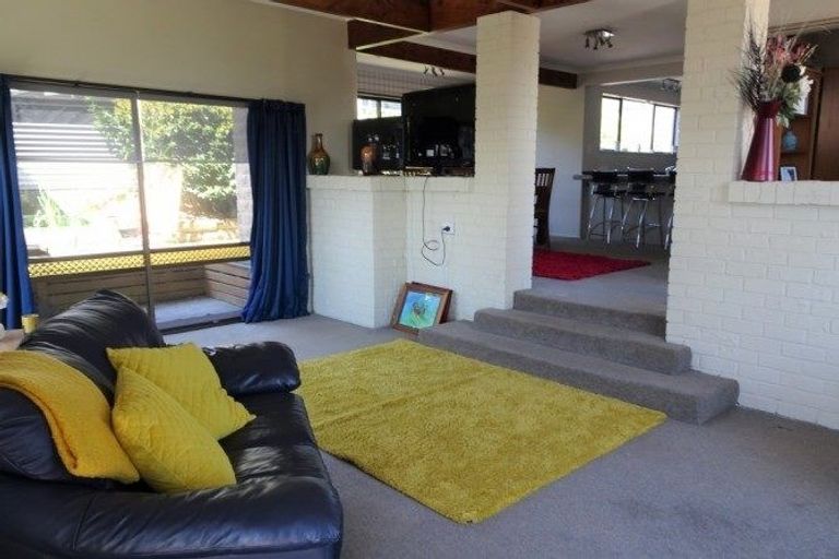 Photo of property in 2 Stanton Crescent, Karoro, Greymouth, 7805