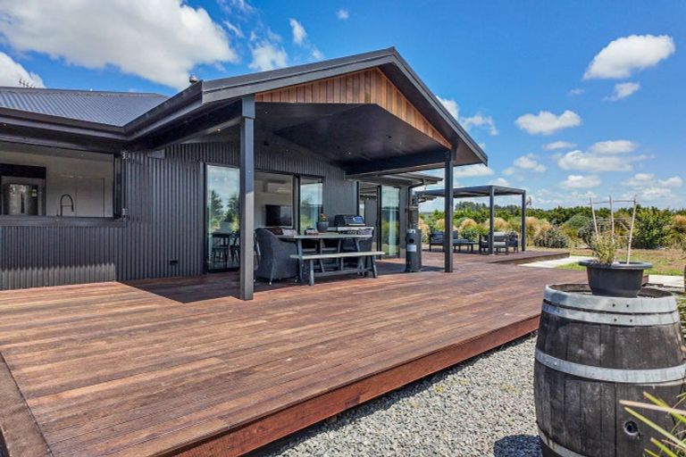 Photo of property in 137 Kereru Road, Maraekakaho, Hastings, 4171