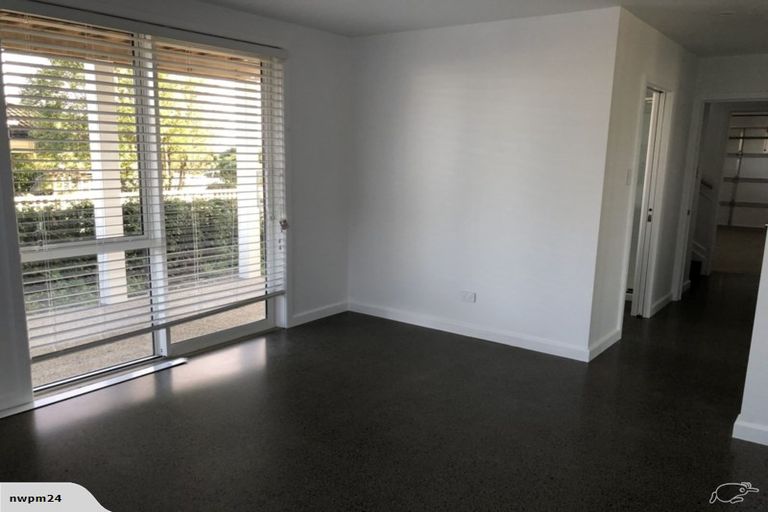 Photo of property in 28 Ridge Road, Howick, Auckland, 2014