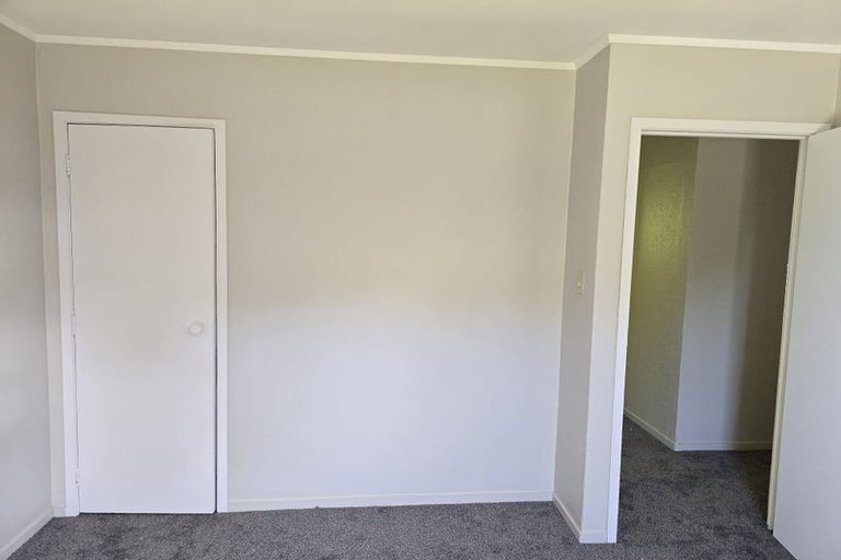 Photo of property in 4/52 Tudor Road, Henderson, Auckland, 0610