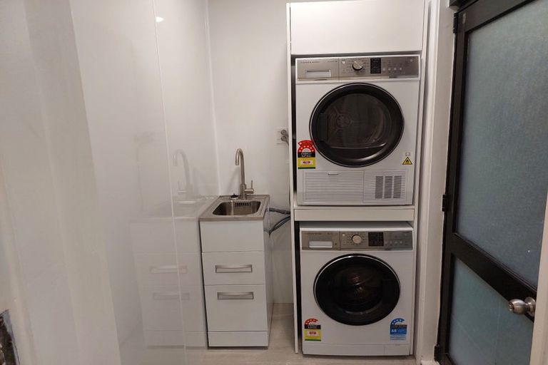 Photo of property in 34-40 Gloucester Street, Wilton, Wellington, 6012