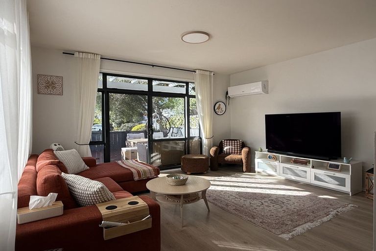 Photo of property in 116/2 Armoy Drive, East Tamaki, Auckland, 2016