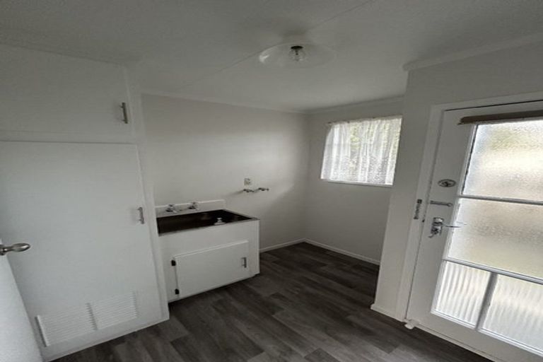 Photo of property in 36 Saint Annes Street, Levin, 5510