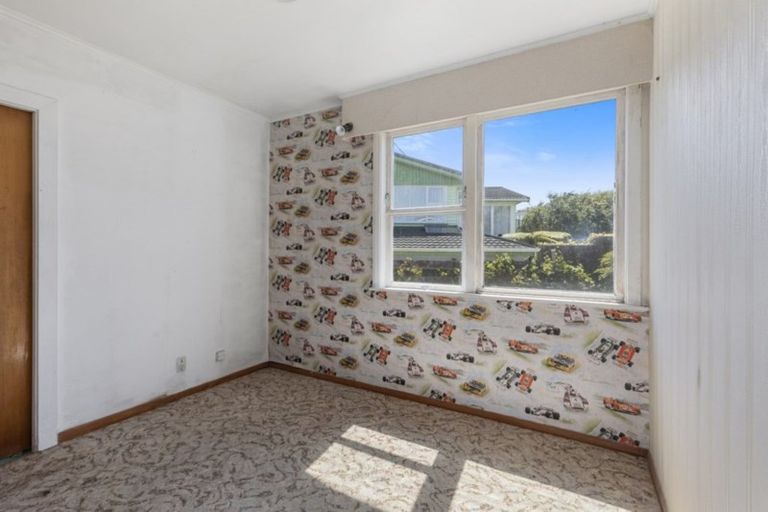 Photo of property in 14 Maple Grove, Maungaraki, Lower Hutt, 5010