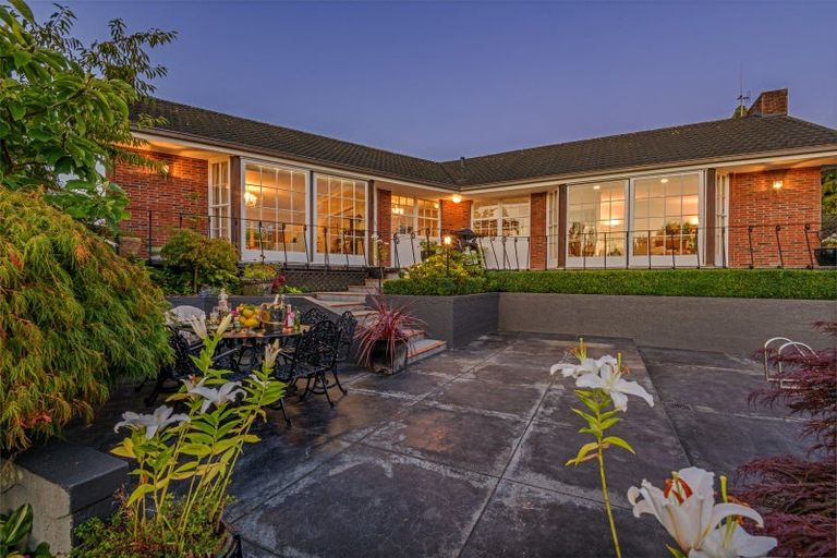 Photo of property in 33 Montgomery Terrace, Hokowhitu, Palmerston North, 4410