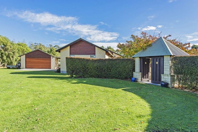 Photo of property in 14 Bealey Road, Leeston, 7683