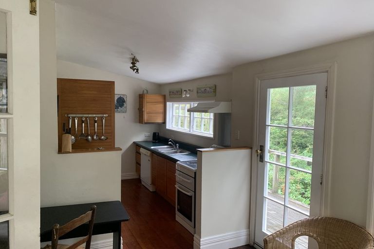 Photo of property in 37 Glenbervie Terrace, Thorndon, Wellington, 6011