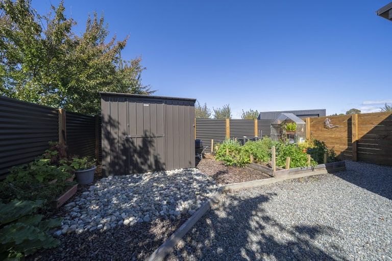 Photo of property in 37 Paton Place, Te Anau, 9600