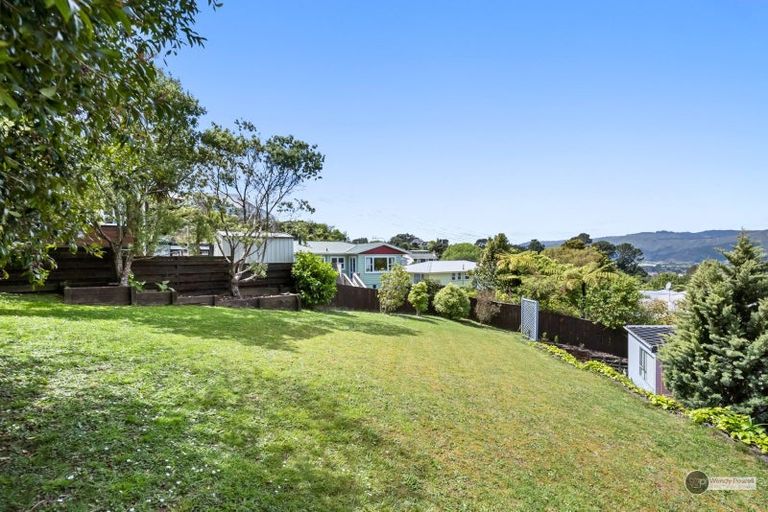 Photo of property in 74 Tirohanga Road, Tirohanga, Lower Hutt, 5010
