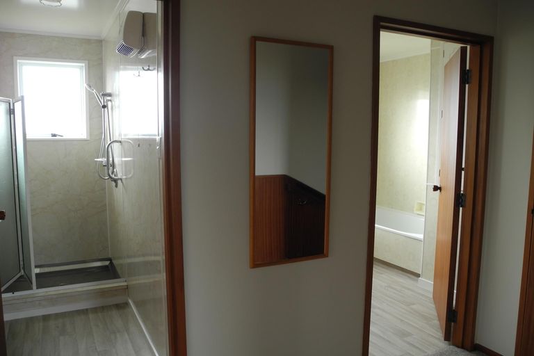 Photo of property in 11 Oxford Street, Waimate, 7924