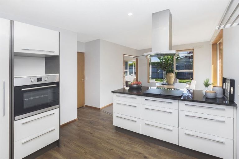 Photo of property in 2/29 Nottingham Avenue, Halswell, Christchurch, 8025