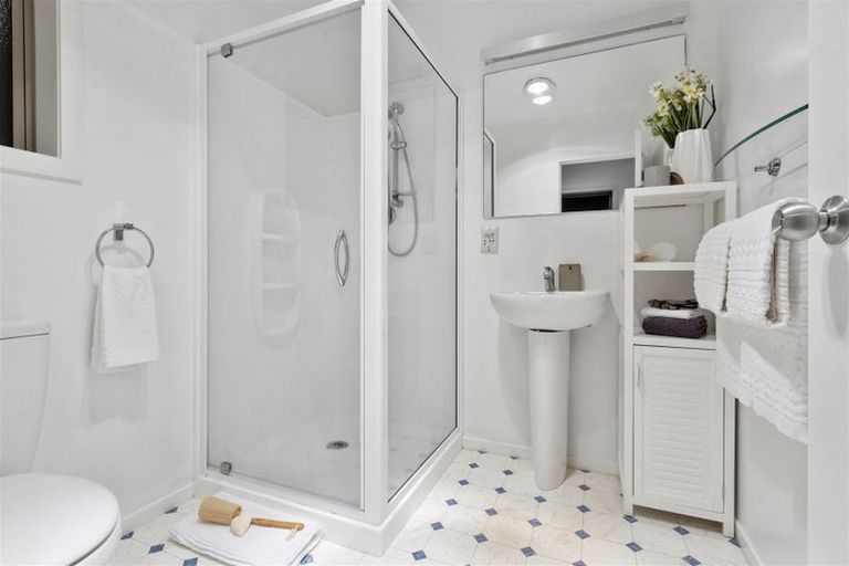 Photo of property in 75 Sartors Avenue, Browns Bay, Auckland, 0630