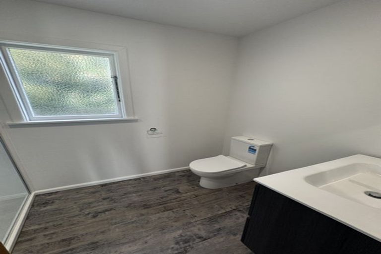 Photo of property in 4 Gladson Avenue, Sockburn, Christchurch, 8042