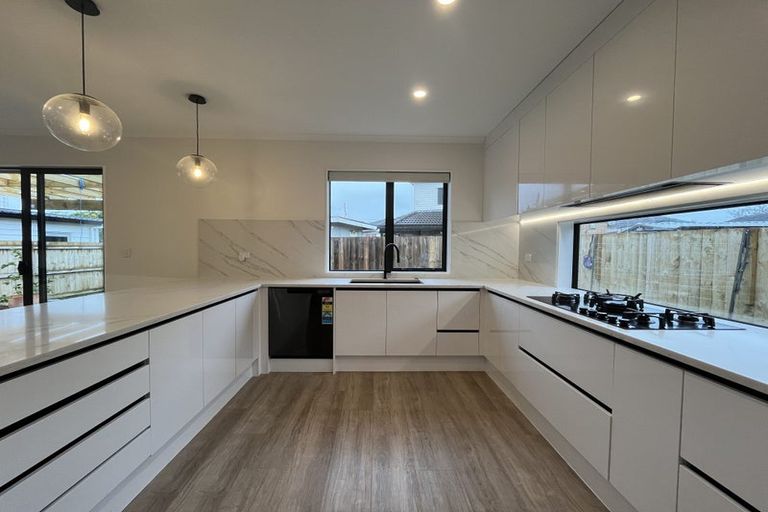 Photo of property in 13a Graeme Avenue, Mangere East, Auckland, 2024