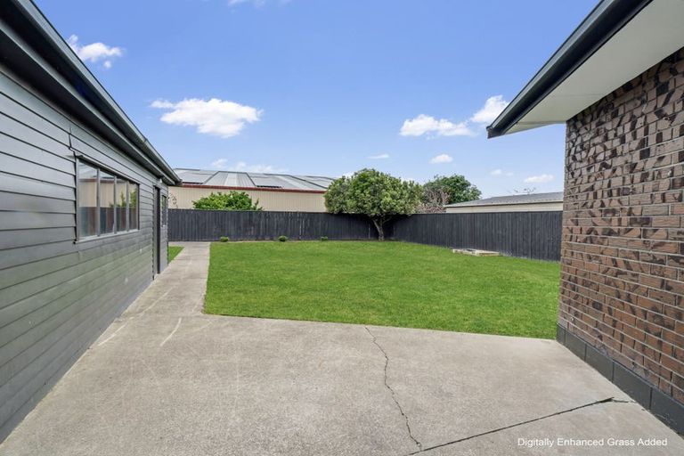 Photo of property in 42 Acacia Street, Kelvin Grove, Palmerston North, 4414