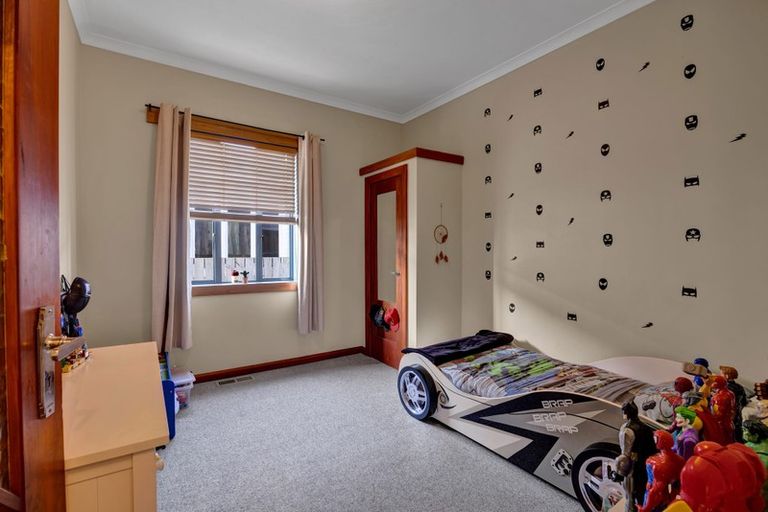 Photo of property in 70 Victoria Street, Hawera, 4610