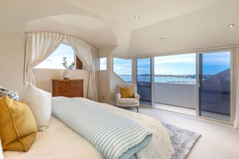 Photo of property in 72 Compass Way, Half Moon Bay, Auckland, 2012