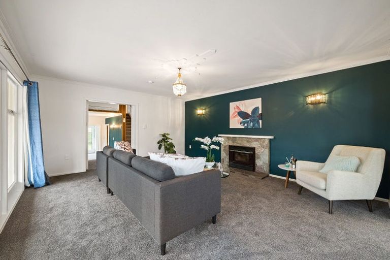 Photo of property in 16 Ilfracombe Place, Burnside, Christchurch, 8053