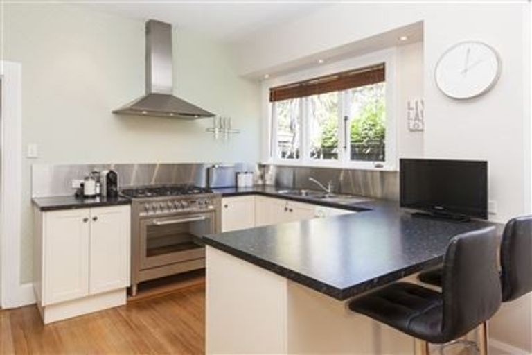 Photo of property in 40 Mcfaddens Road, St Albans, Christchurch, 8052