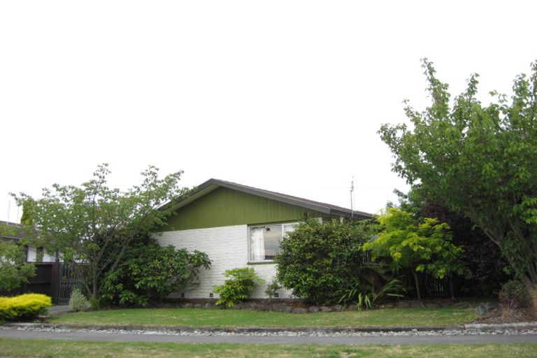 Photo of property in 36 Cowes Street, Avondale, Christchurch, 8061