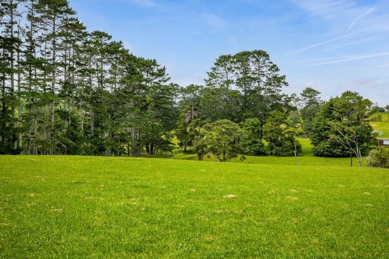 Photo of property in 6 Dysart Lane, Kumeu, 0891