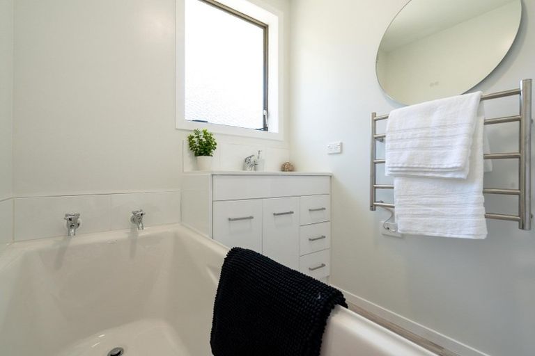 Photo of property in 46 Adderley Terrace, Ravensbourne, Dunedin, 9022