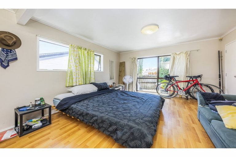 Photo of property in 3 Compass Place, Te Atatu Peninsula, Auckland, 0610
