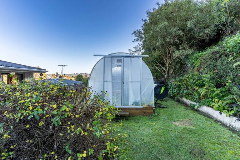 Photo of property in 15 Woodside Terrace, Andersons Bay, Dunedin, 9013