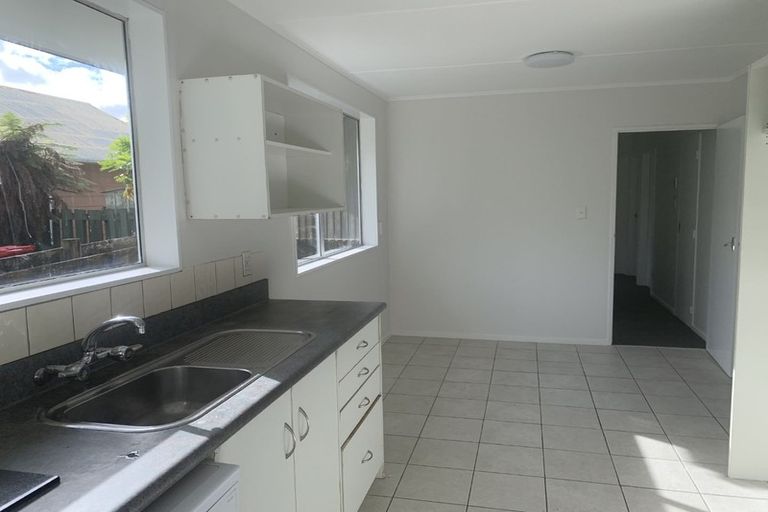 Photo of property in 91 Norana Road, Timberlea, Upper Hutt, 5018