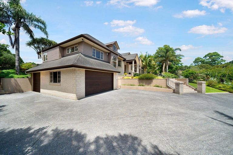 Photo of property in 3 Napuka Road, Henderson Valley, Auckland, 0612