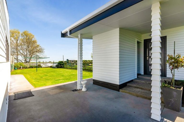 Photo of property in 43 Quinns Road, Normanby, Hawera, 4673