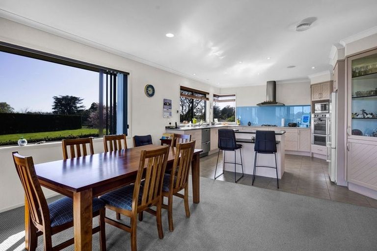 Photo of property in 274 Richmond Road, Lepperton, New Plymouth, 4373