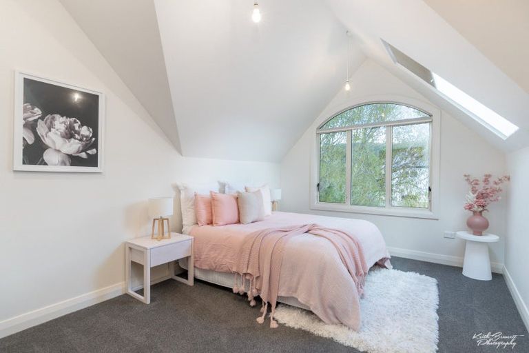 Photo of property in 70 Barton Road, Heretaunga, Upper Hutt, 5018