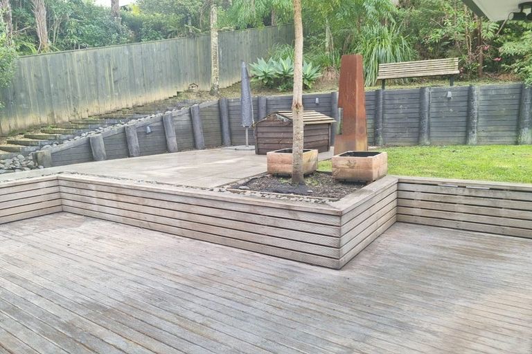 Photo of property in 102 Park Hill Road, Birkenhead, Auckland, 0626