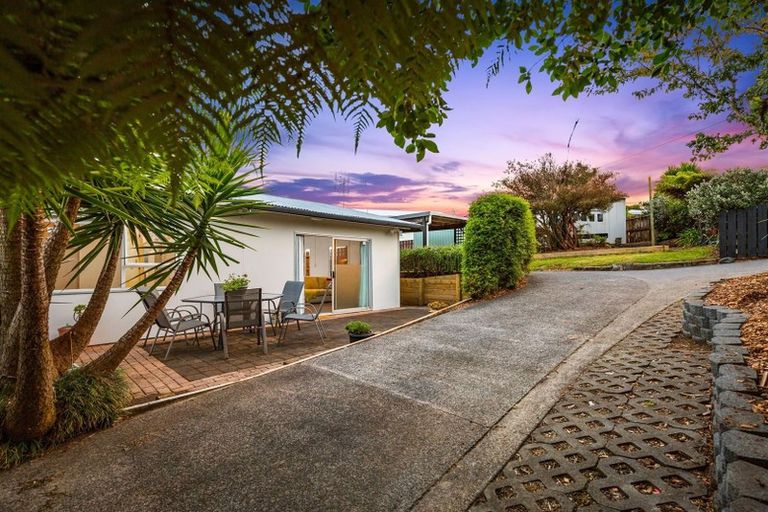 Photo of property in 2/1 Burnham Road, Waitakere, Auckland, 0816