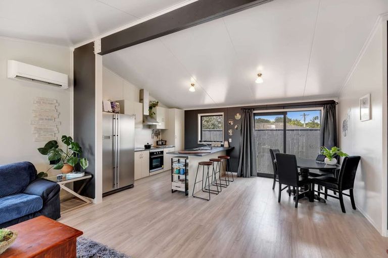 Photo of property in 3b Duff Crescent, Highbury, Palmerston North, 4412