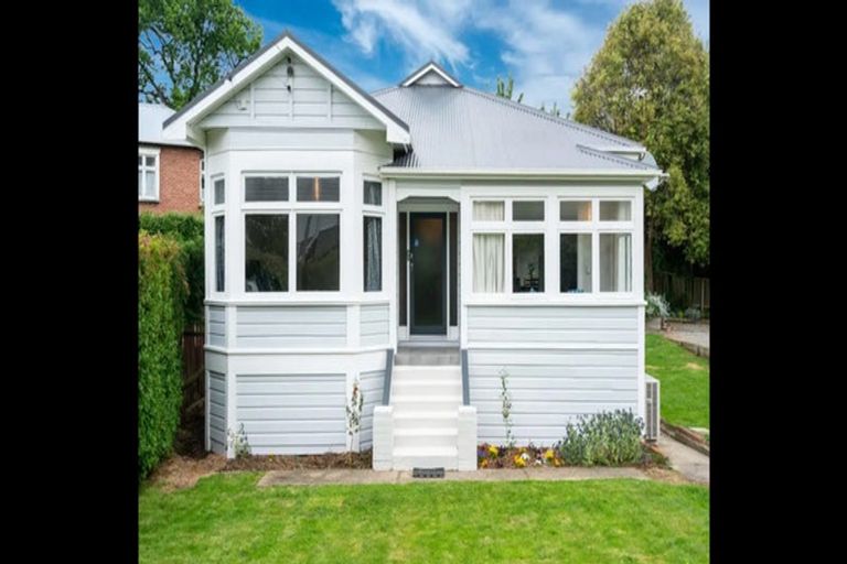 Photo of property in 30 Ventnor Street, Mornington, Dunedin, 9011