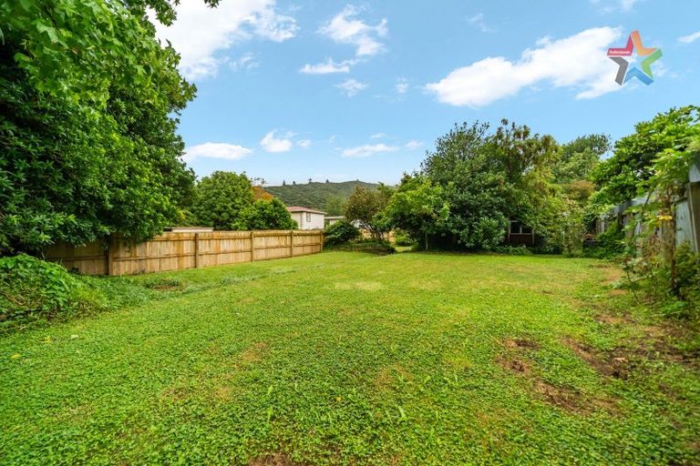 Photo of property in 106 Hine Road, Wainuiomata, Lower Hutt, 5014