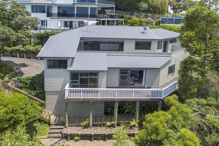 Photo of property in 246a Whangaparaoa Road, Red Beach, 0932