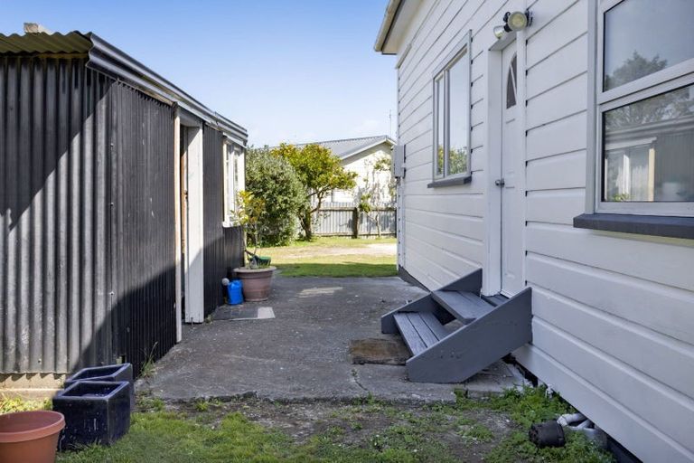 Photo of property in 176 Glover Road, Hawera, 4610