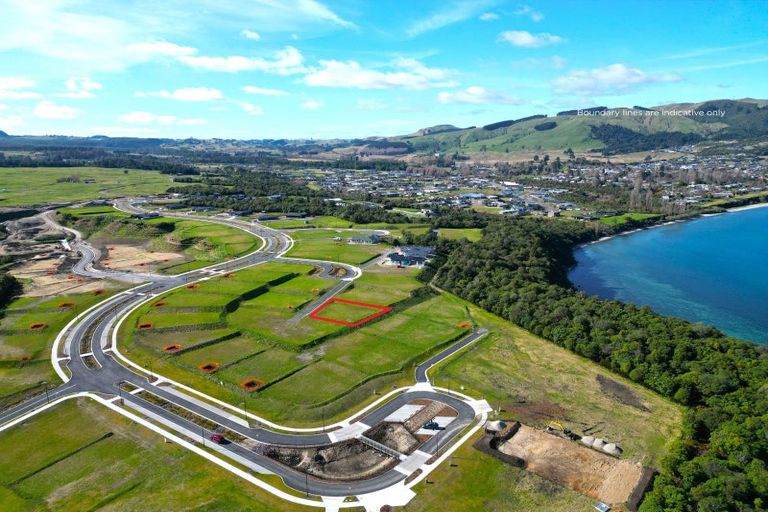 Photo of property in 12 Broadleaf Way, Kinloch, 3377