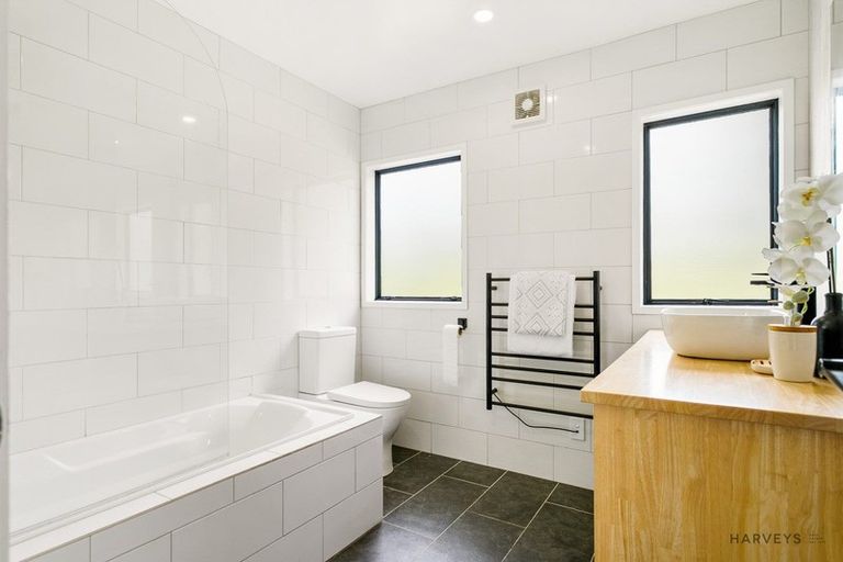 Photo of property in 47j Ambler Avenue, Glen Eden, Auckland, 0602