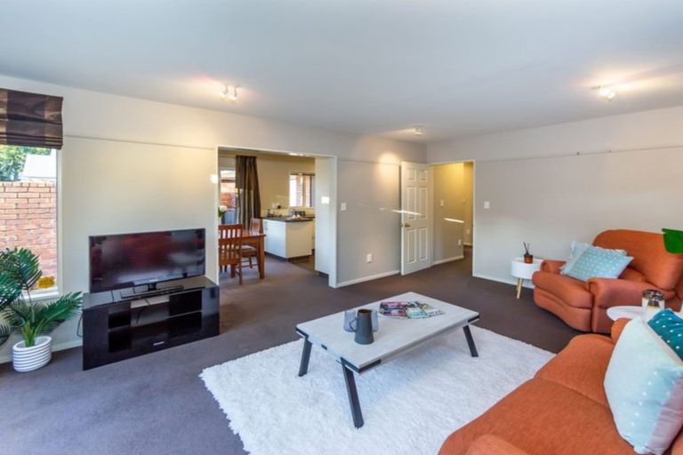 Photo of property in 11a Galway Avenue, Bryndwr, Christchurch, 8052