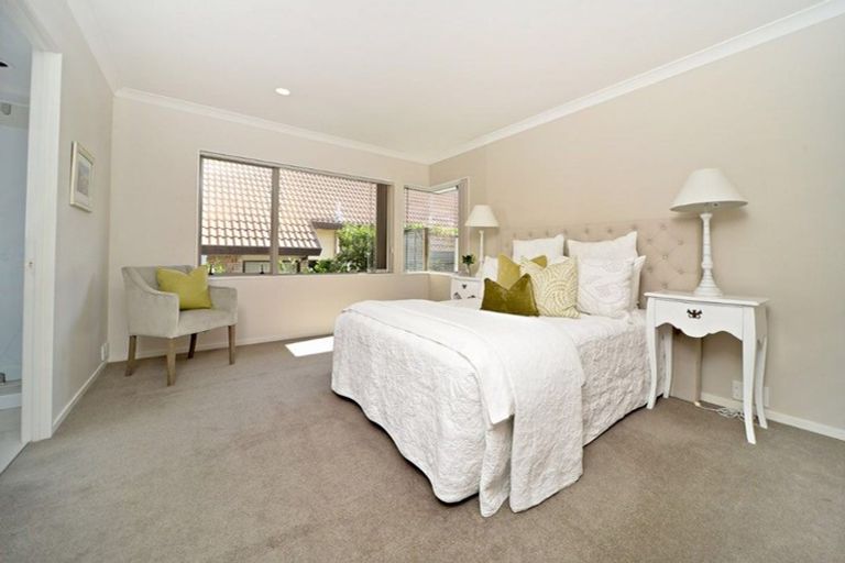 Photo of property in 6 Kilimanjaro Drive, Northpark, Auckland, 2013