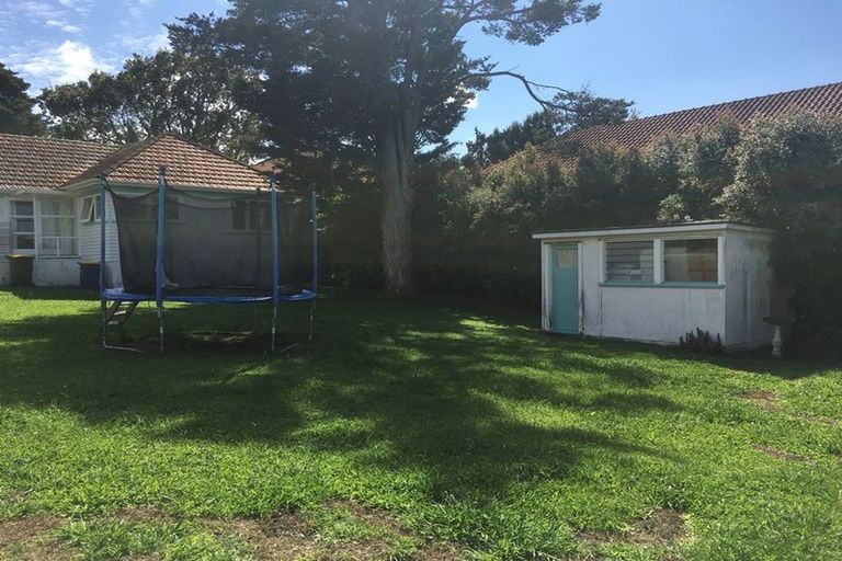 Photo of property in 82 Shakespeare Road, Milford, Auckland, 0620