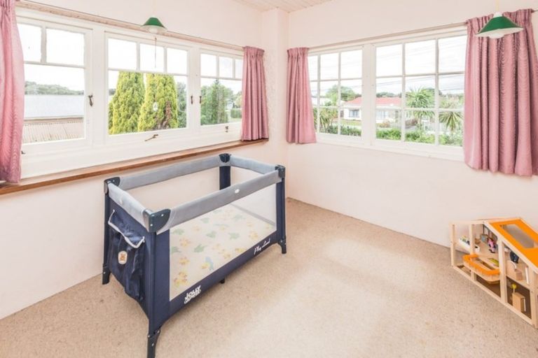 Photo of property in 12 Cambridge Street, Gonville, Whanganui, 4501