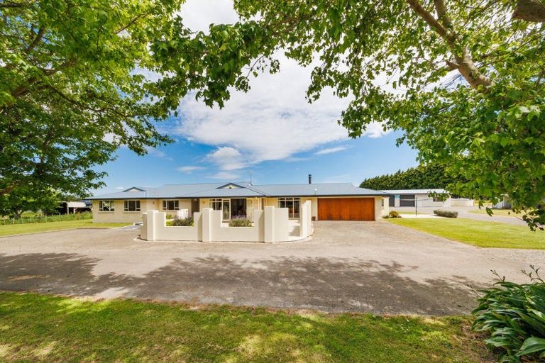 Photo of property in 5 Te Arakura Road, Newbury, Feilding, 4775