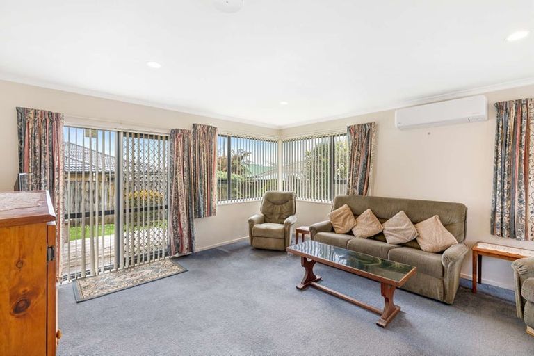 Photo of property in 20 Waitoa Street, Waiuku, 2123