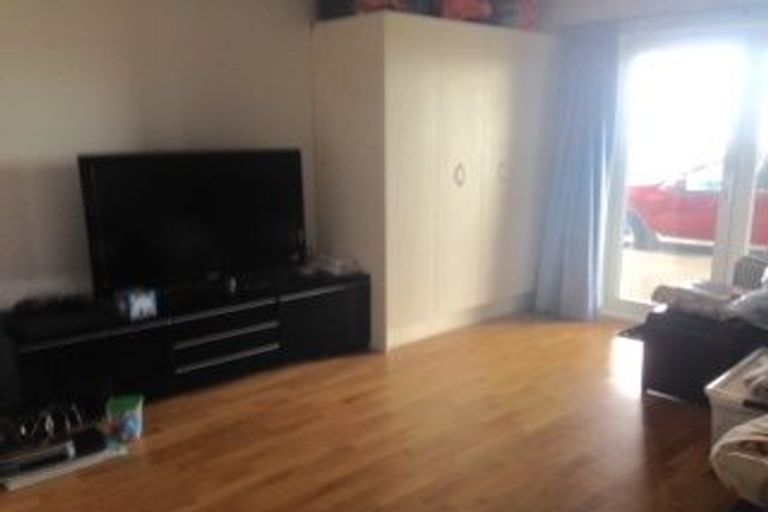 Photo of property in 3/28 Walter Street, Hauraki, Auckland, 0622